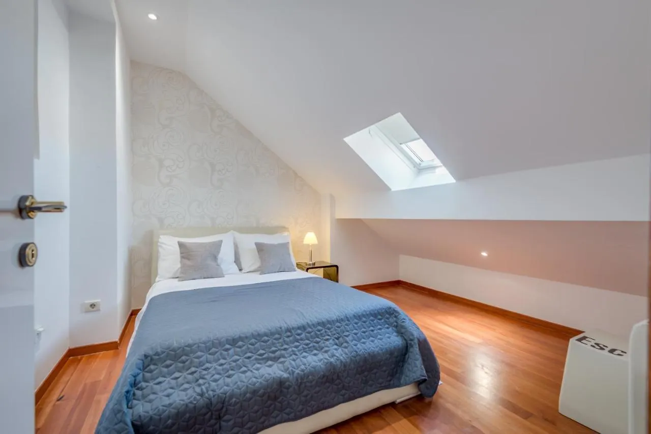 Marmont Suite سبليت 0*,