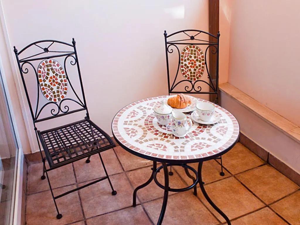 Marmont Suite سبليت شقة